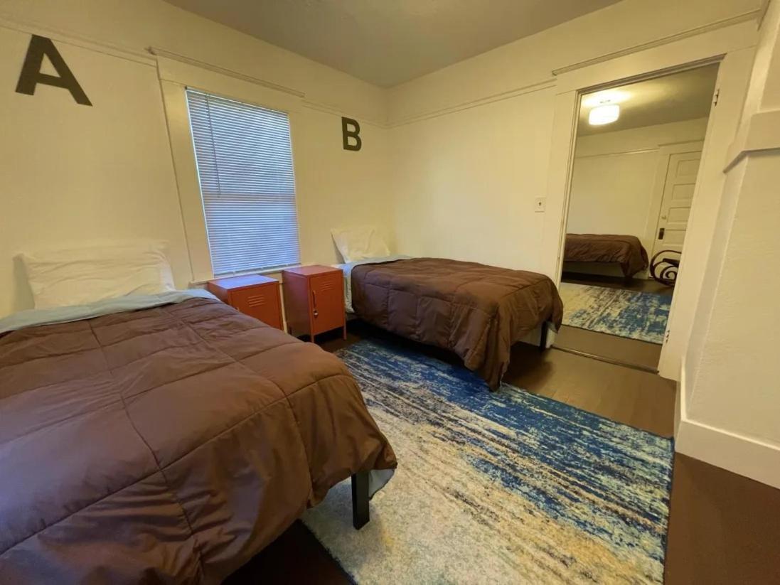 The Good Manor Hostel Fresno Ruang foto